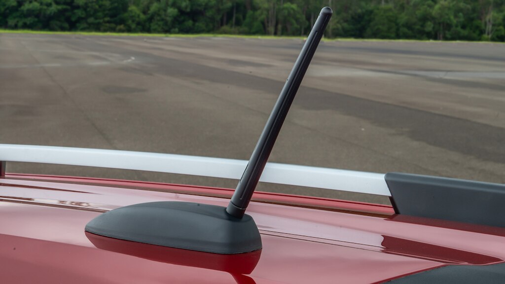 Tu pickup compacta Chevrolet Montana 2025 necesita una antena deportiva de techo